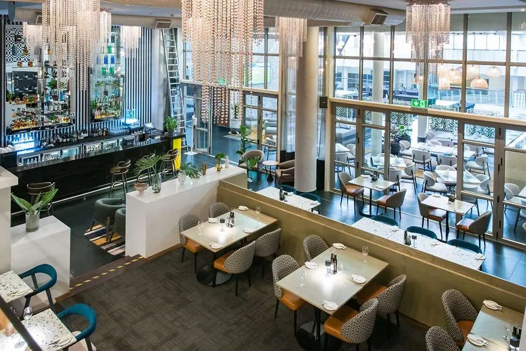 Doubletree By Hilton Cape Town Upper Eastside Otel