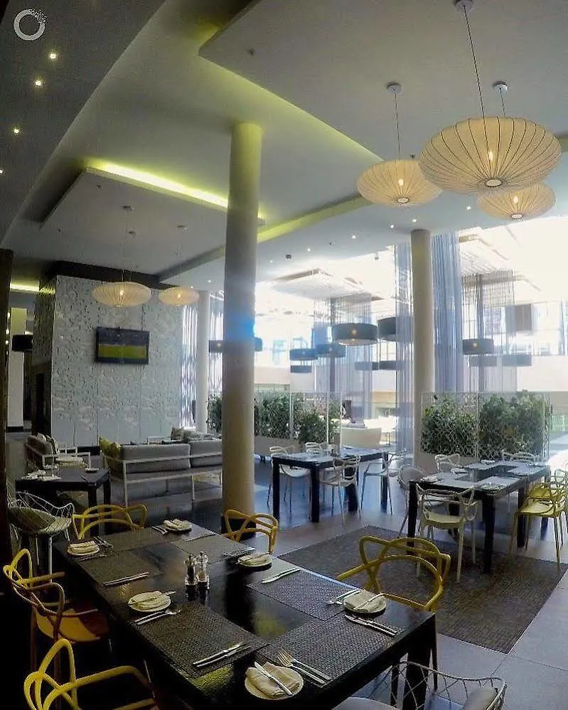 Doubletree By Hilton Cape Town Upper Eastside Otel